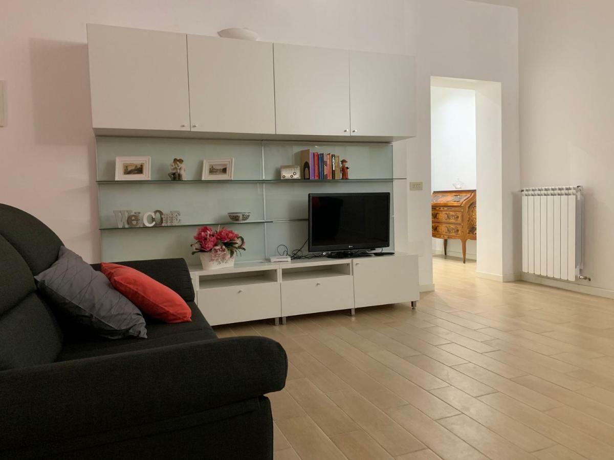 Temporary House Vicolo Colombina Appartement Bologna Buitenkant foto